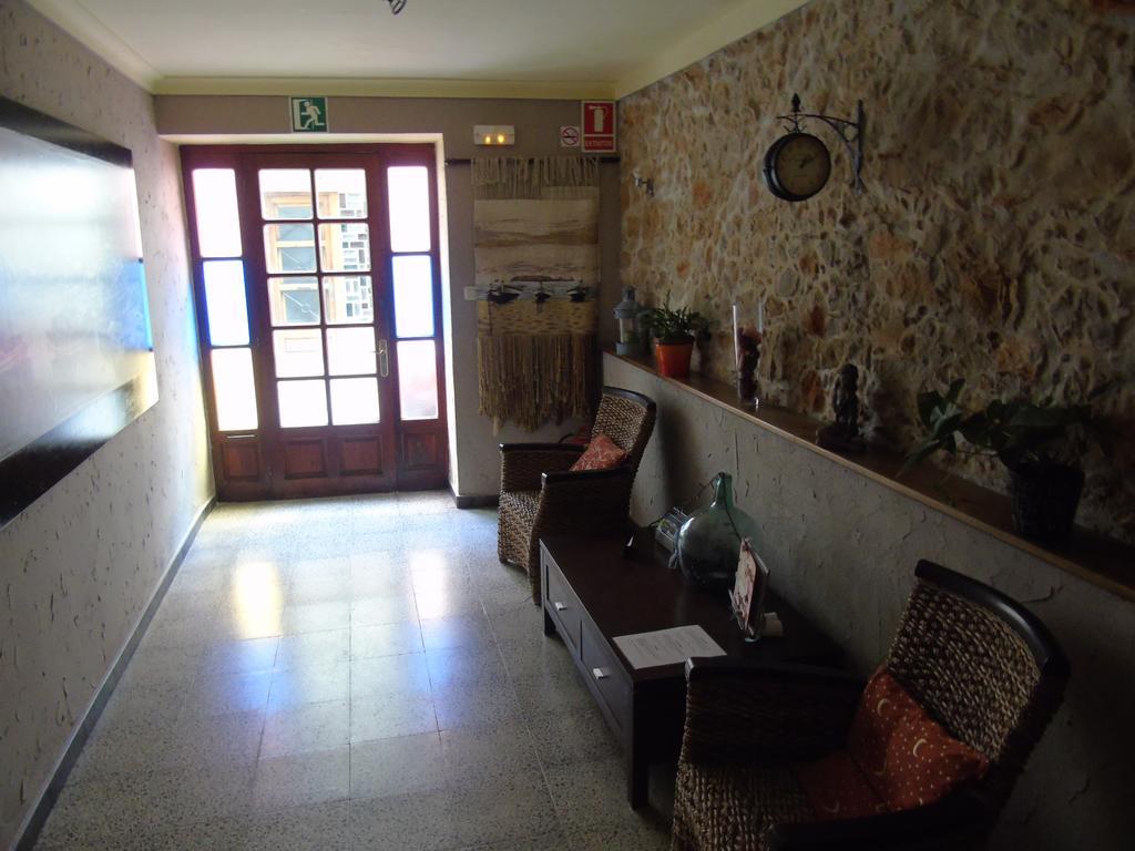 Hotel Pensio Torrent L' Escala Esterno foto