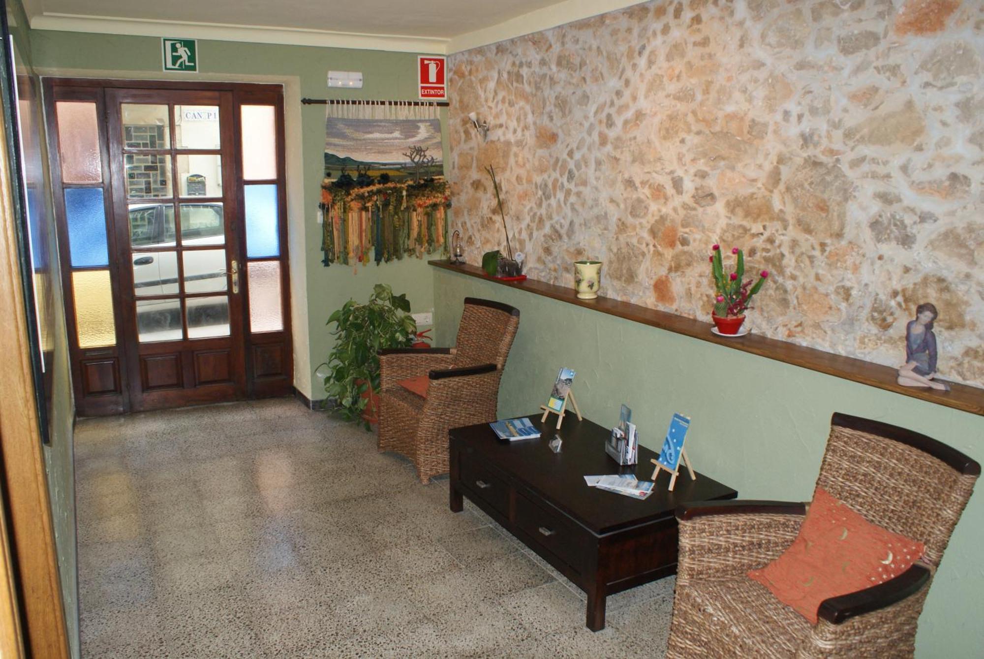 Hotel Pensio Torrent L' Escala Esterno foto